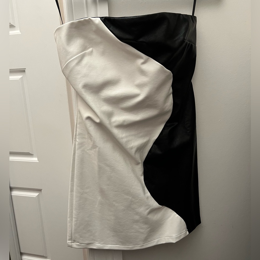 NWT Black and white mini dress